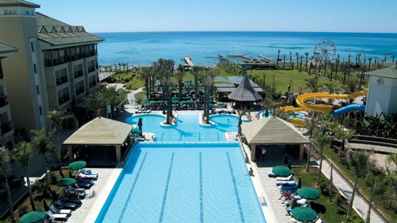 AMARA BEACH RESORT SIDE